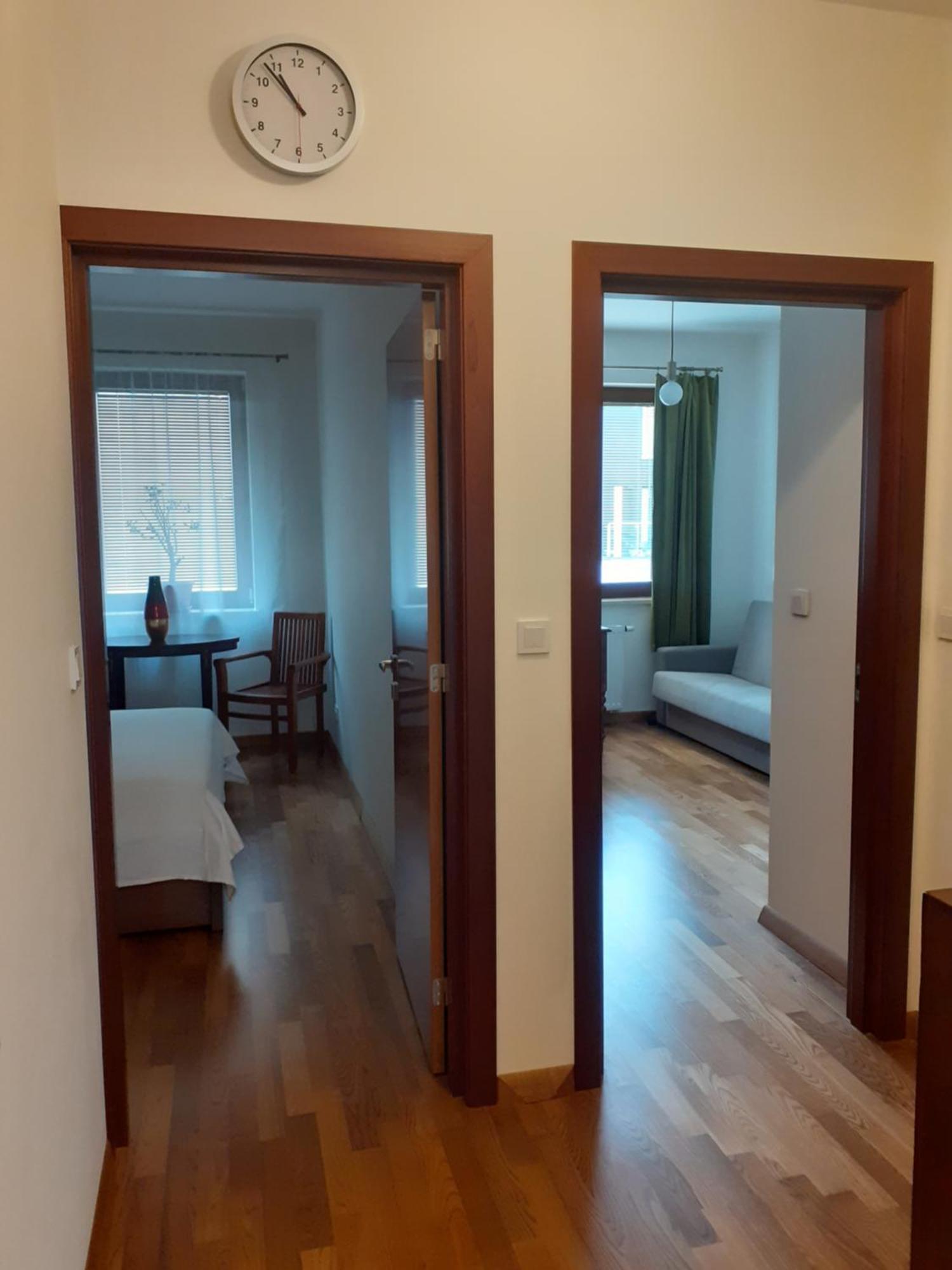 W Miasteczku Wilanow Homestay